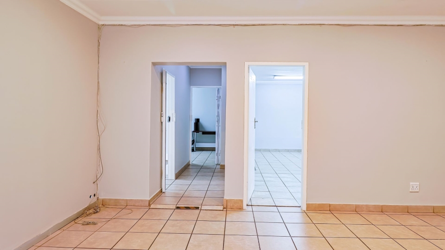  Bedroom Property for Sale in Wierda Park Gauteng