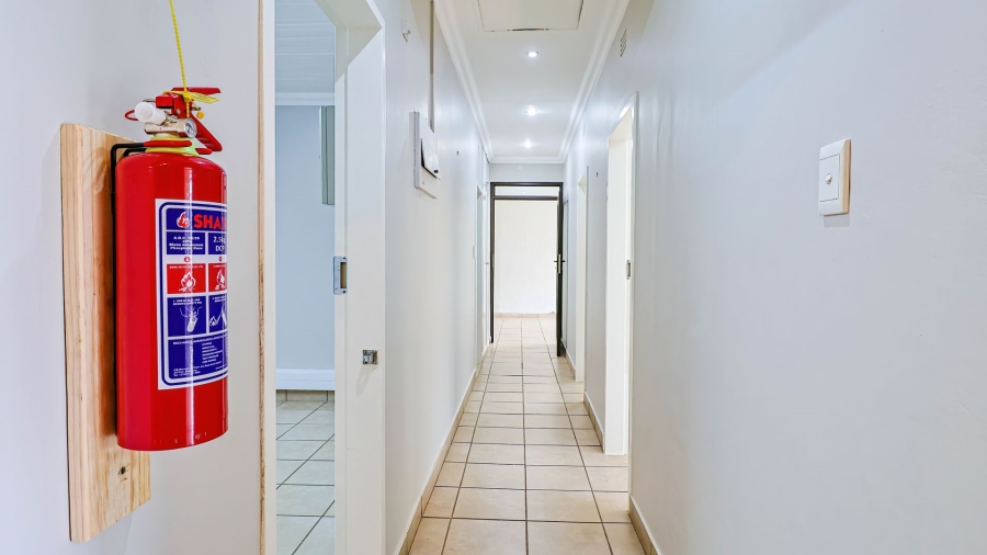  Bedroom Property for Sale in Wierda Park Gauteng