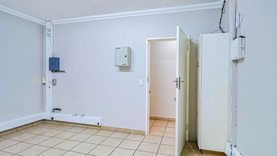  Bedroom Property for Sale in Wierda Park Gauteng