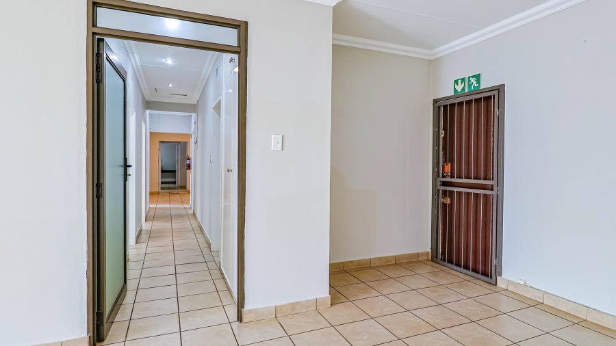  Bedroom Property for Sale in Wierda Park Gauteng
