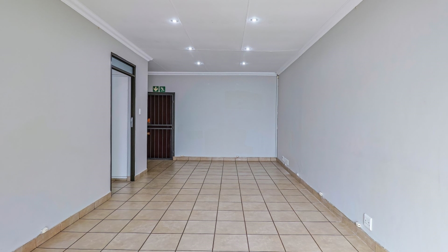 Bedroom Property for Sale in Wierda Park Gauteng