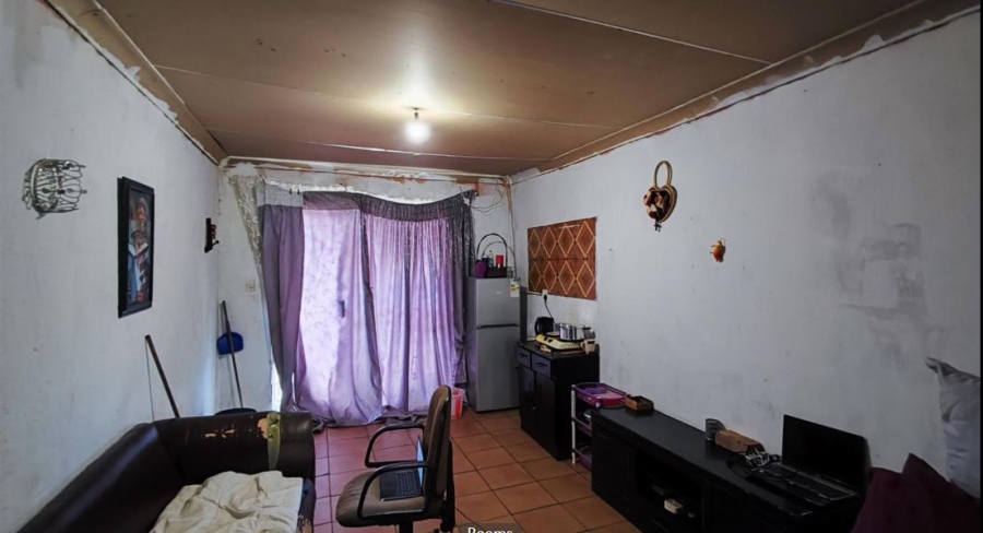 15 Bedroom Property for Sale in Rhodesfield Gauteng