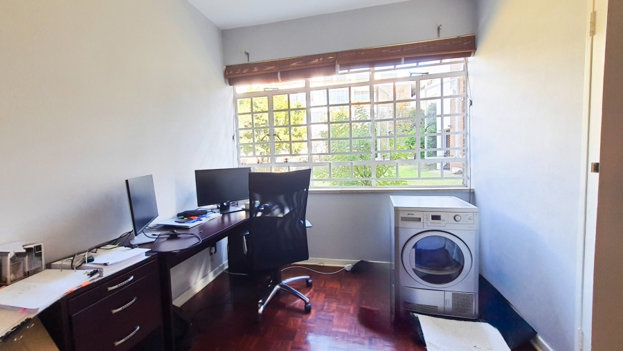 2 Bedroom Property for Sale in Birdhaven Gauteng