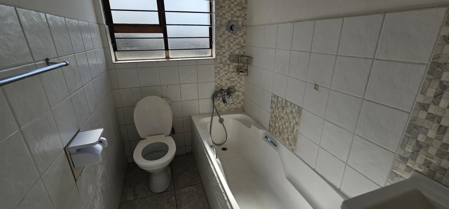 1 Bedroom Property for Sale in Ferndale Gauteng