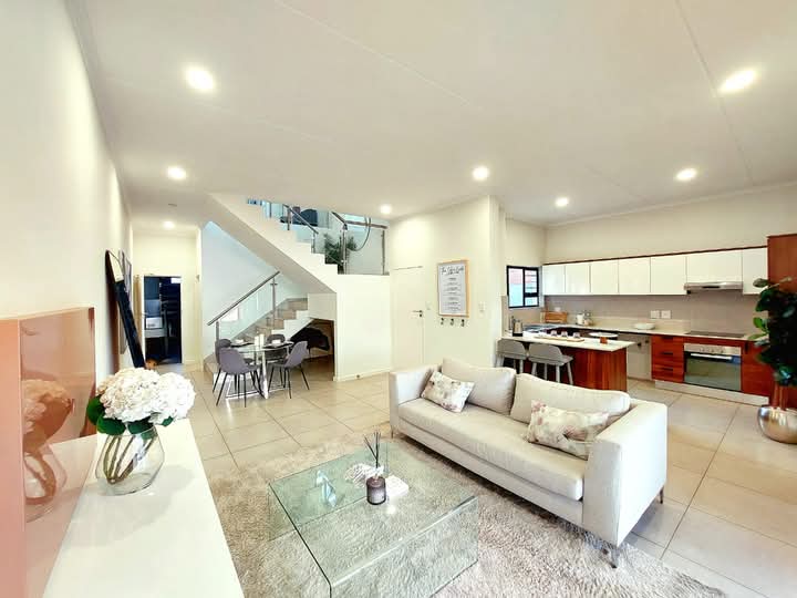 3 Bedroom Property for Sale in Broadacres Gauteng