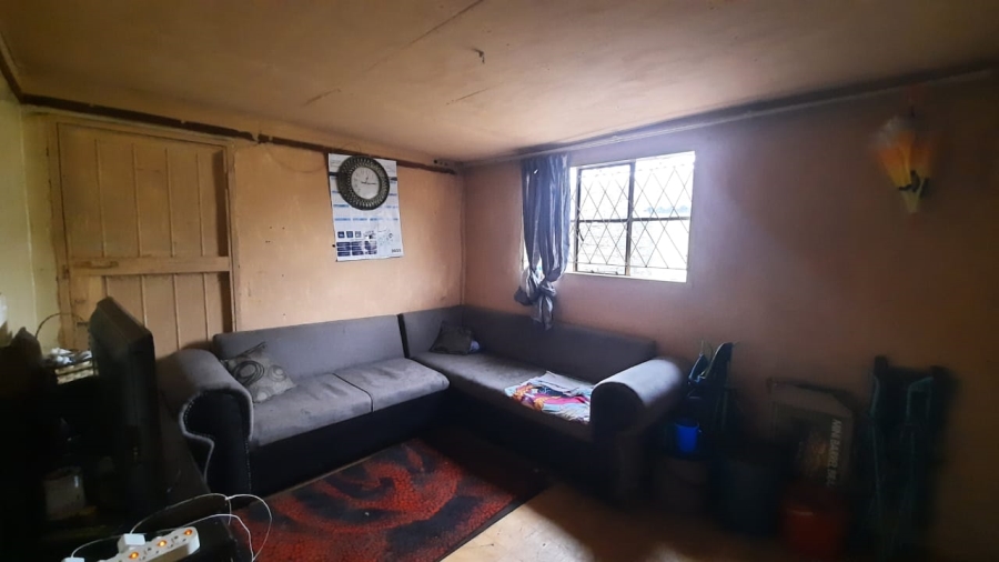  Bedroom Property for Sale in Chiawelo Gauteng