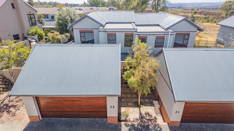 3 Bedroom Property for Sale in Candlewoods Country Estate Gauteng