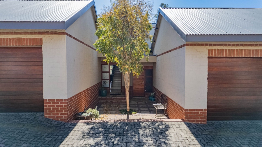 3 Bedroom Property for Sale in Candlewoods Country Estate Gauteng