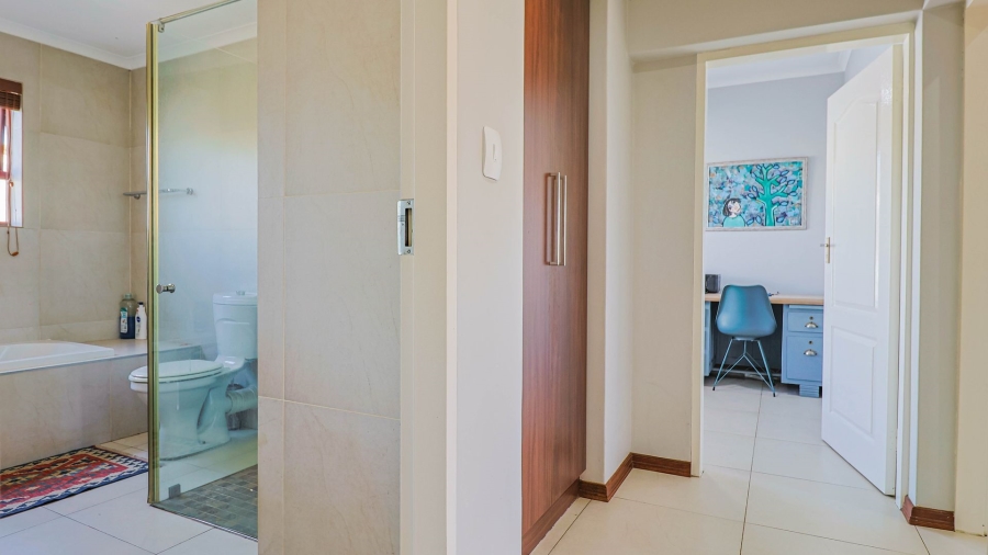 3 Bedroom Property for Sale in Candlewoods Country Estate Gauteng