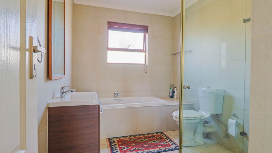 3 Bedroom Property for Sale in Candlewoods Country Estate Gauteng
