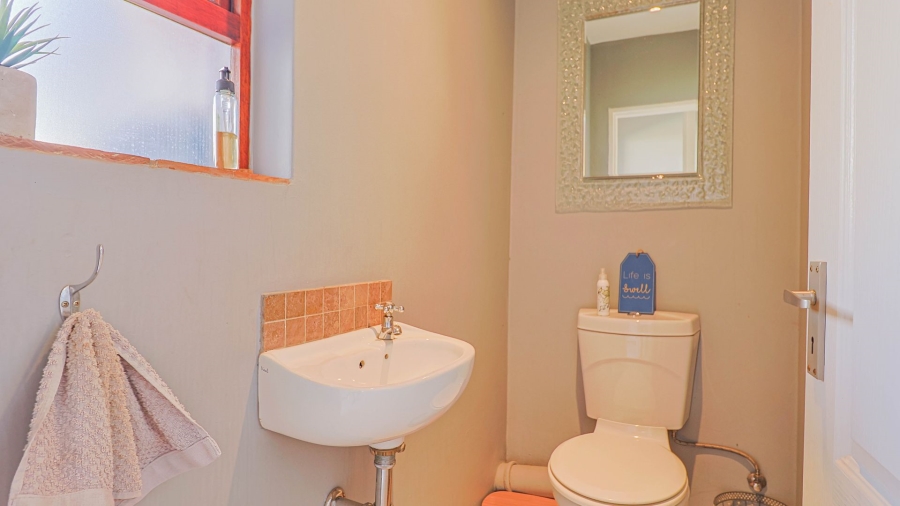 3 Bedroom Property for Sale in Candlewoods Country Estate Gauteng