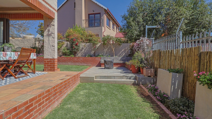 3 Bedroom Property for Sale in Candlewoods Country Estate Gauteng