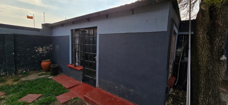 3 Bedroom Property for Sale in Orange Grove Gauteng