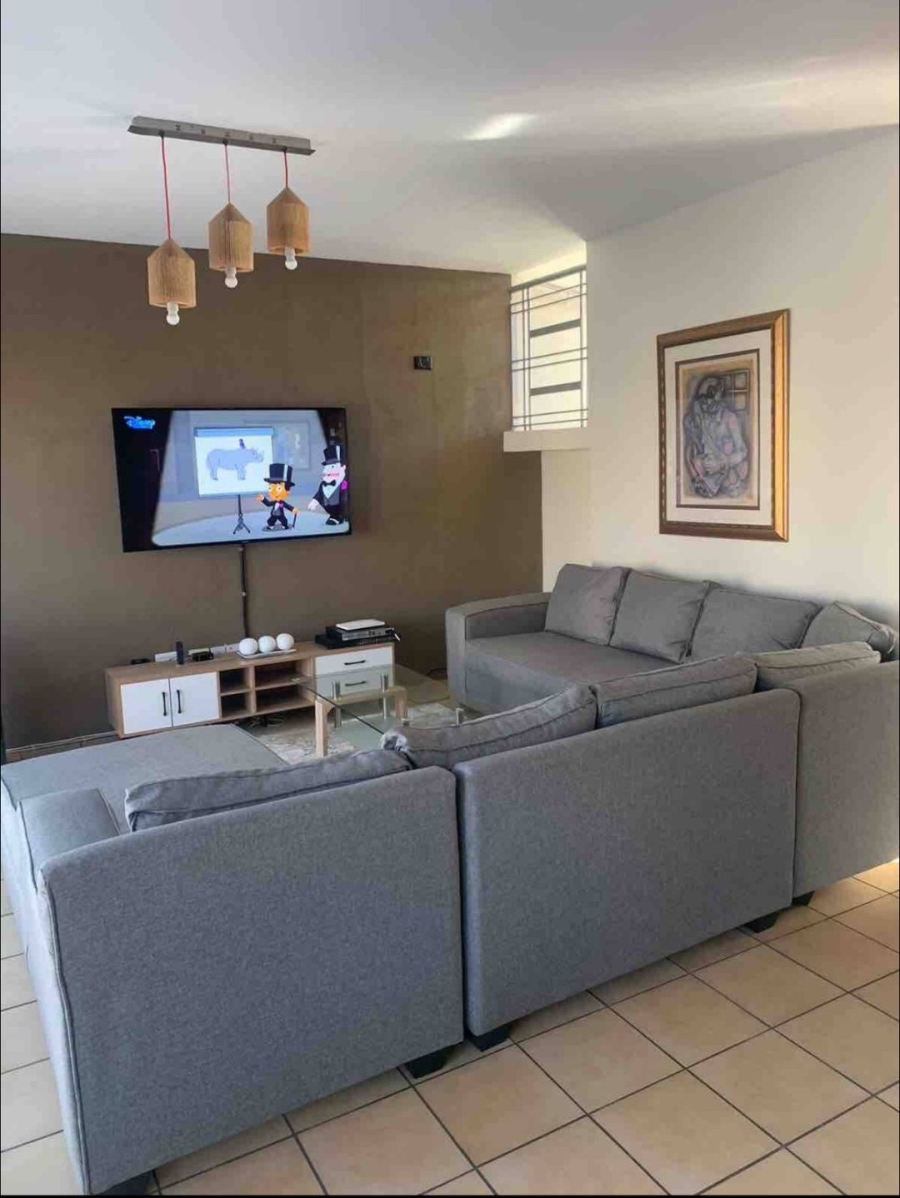 2 Bedroom Property for Sale in Midridge Park Gauteng