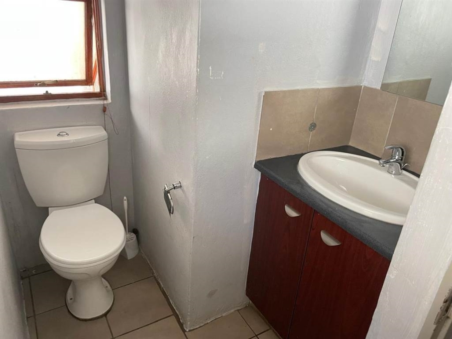 2 Bedroom Property for Sale in Midridge Park Gauteng