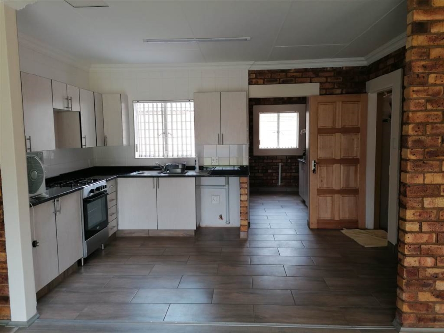 To Let 3 Bedroom Property for Rent in Fairlead Gauteng