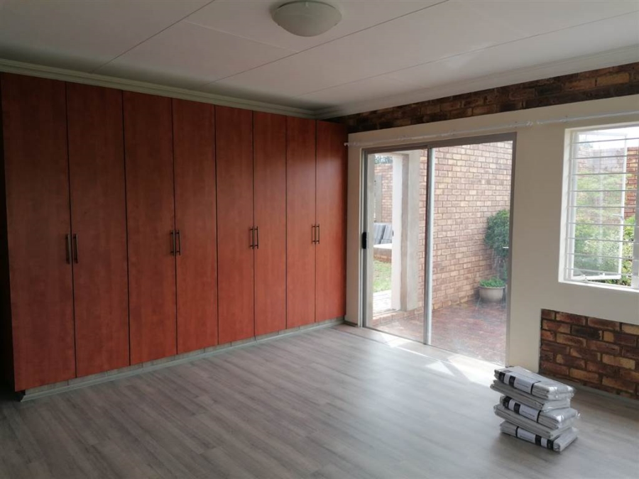 To Let 3 Bedroom Property for Rent in Fairlead Gauteng