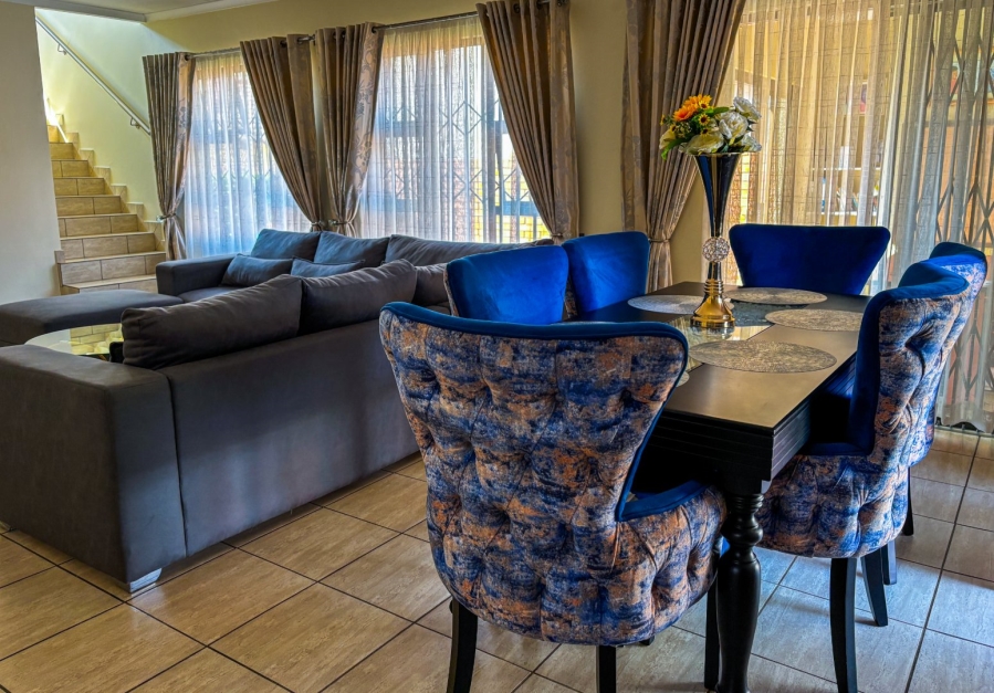 4 Bedroom Property for Sale in Noordwyk Gauteng