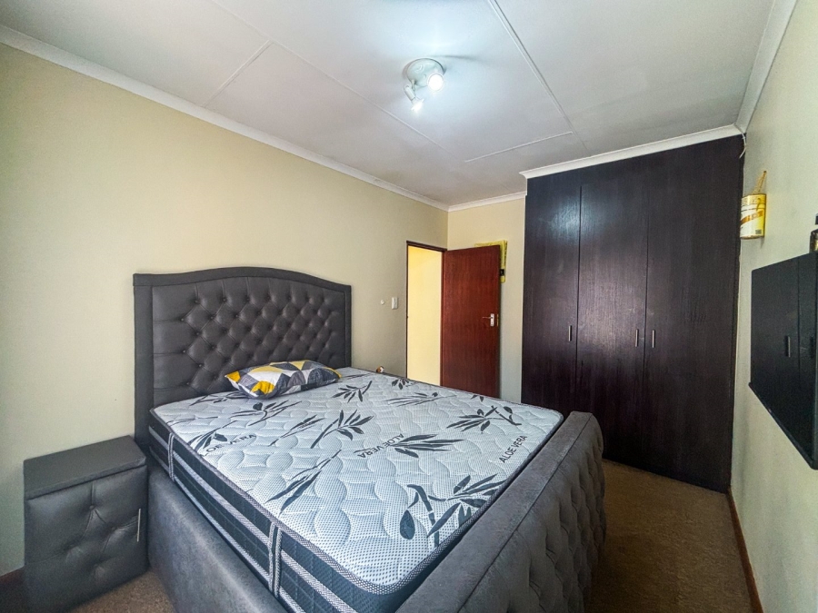 4 Bedroom Property for Sale in Noordwyk Gauteng