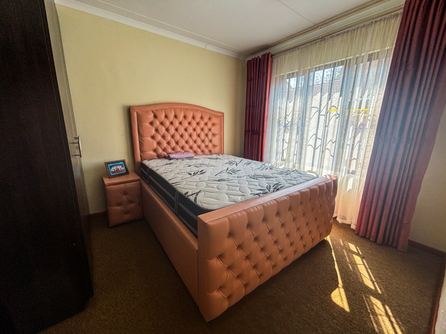 4 Bedroom Property for Sale in Noordwyk Gauteng