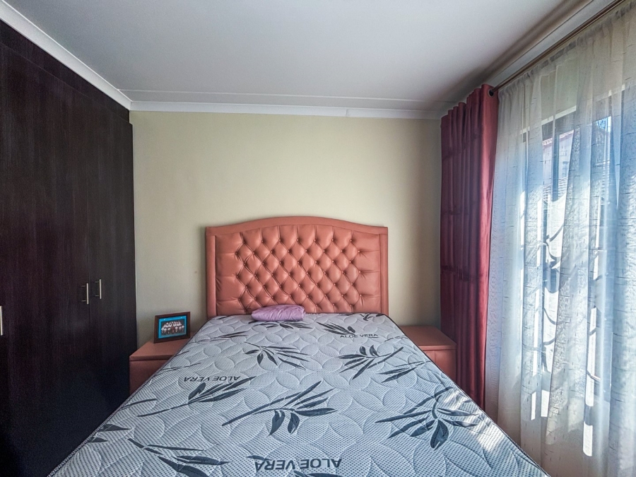 4 Bedroom Property for Sale in Noordwyk Gauteng