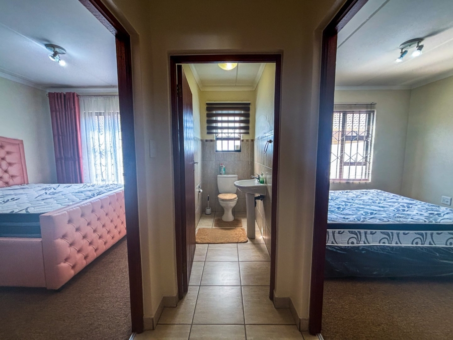 4 Bedroom Property for Sale in Noordwyk Gauteng