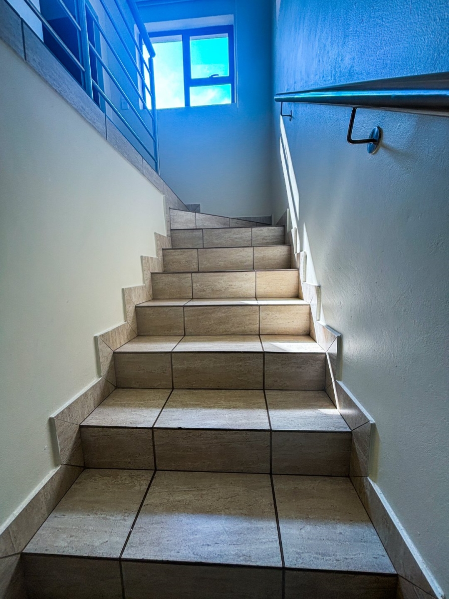 4 Bedroom Property for Sale in Noordwyk Gauteng