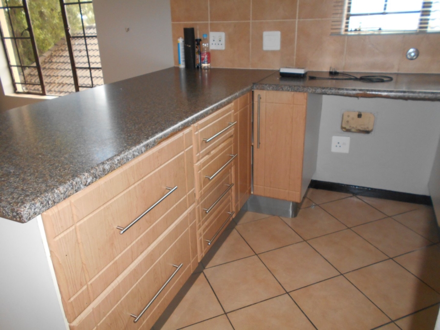 2 Bedroom Property for Sale in Eco Park Gauteng