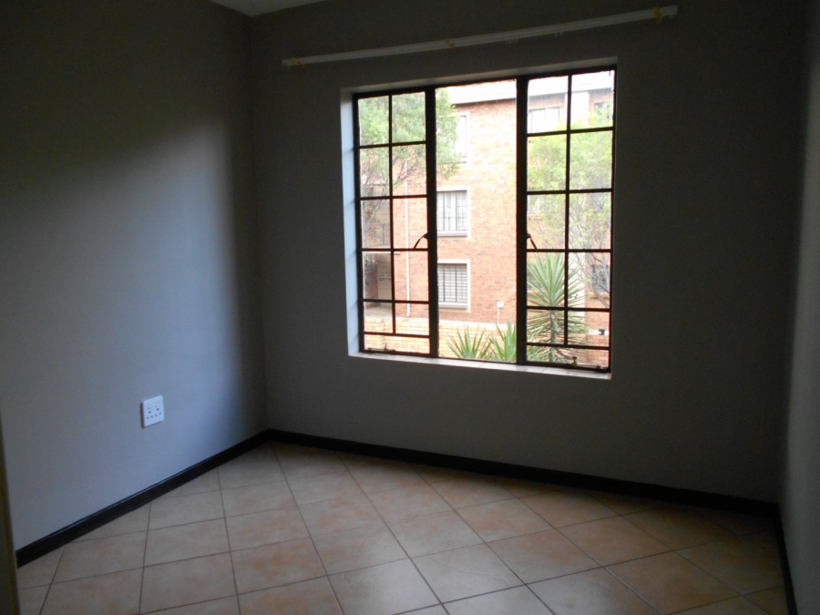 2 Bedroom Property for Sale in Eco Park Gauteng