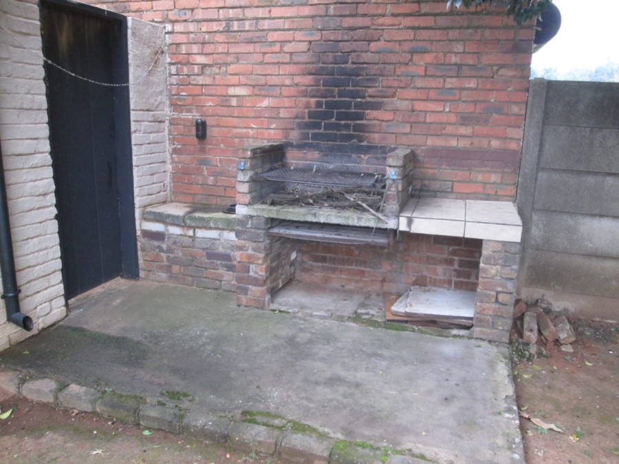 3 Bedroom Property for Sale in Edleen Gauteng