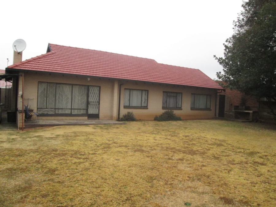 3 Bedroom Property for Sale in Edleen Gauteng