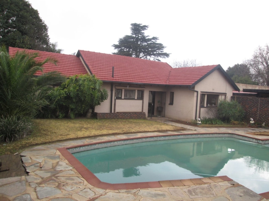 3 Bedroom Property for Sale in Edleen Gauteng
