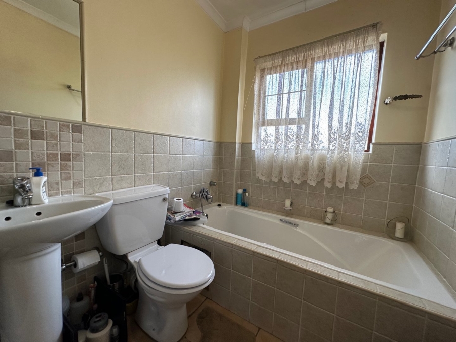 To Let 2 Bedroom Property for Rent in Meyersig Lifestyle Estate Gauteng