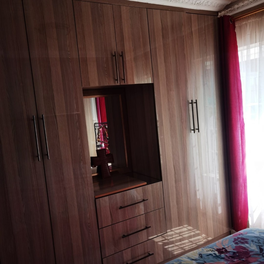 2 Bedroom Property for Sale in Kosmosdal Gauteng