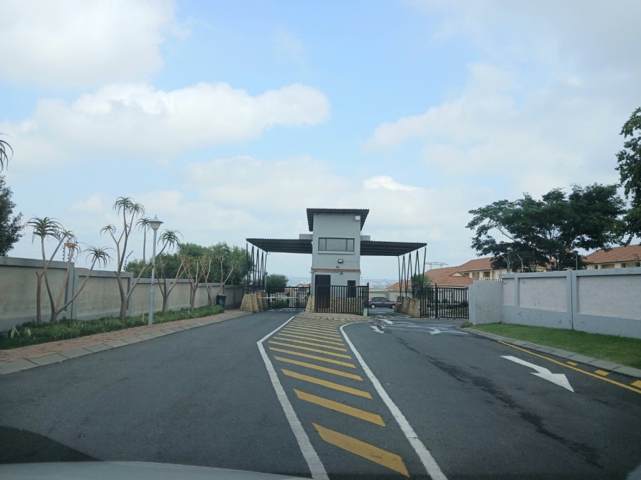 To Let 2 Bedroom Property for Rent in Kosmosdal Gauteng