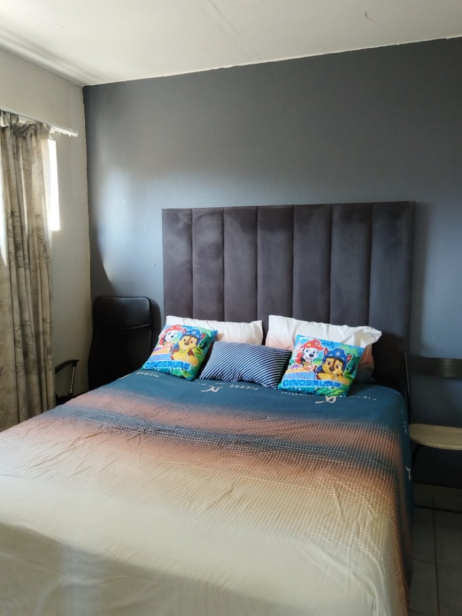 To Let 2 Bedroom Property for Rent in Clubview Gauteng