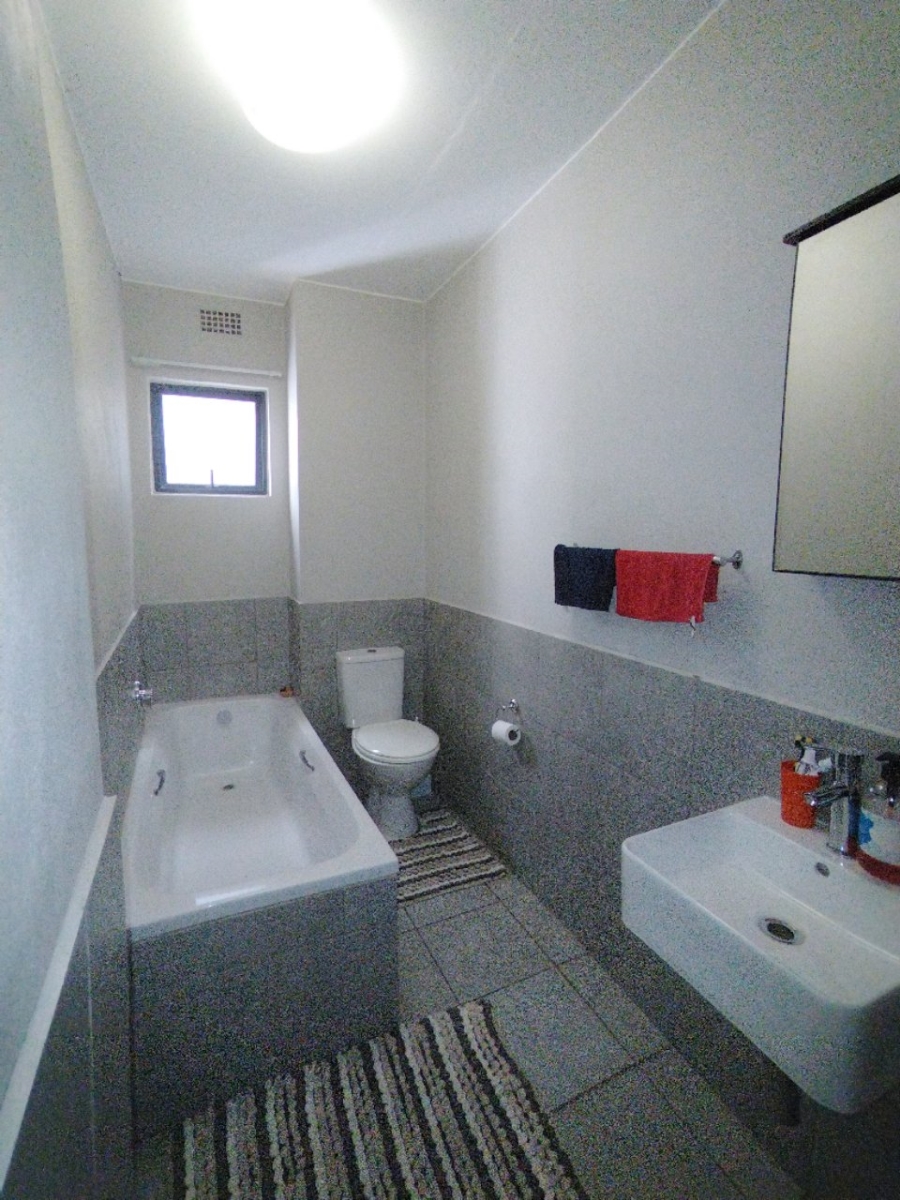 To Let 2 Bedroom Property for Rent in Clubview Gauteng