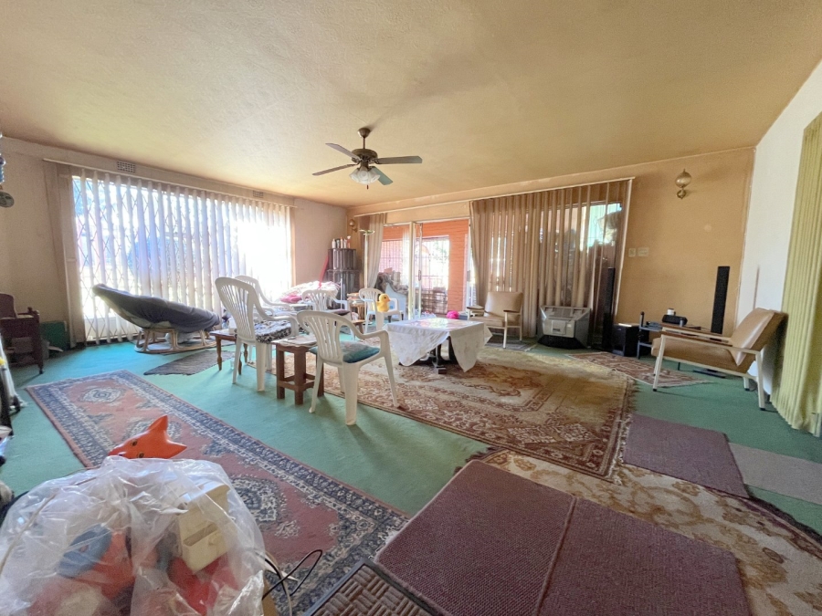 5 Bedroom Property for Sale in Florida Park Gauteng