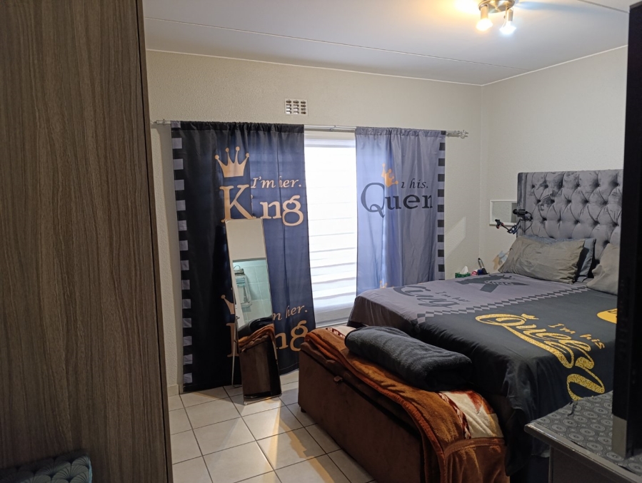 3 Bedroom Property for Sale in Klippoortjie Gauteng