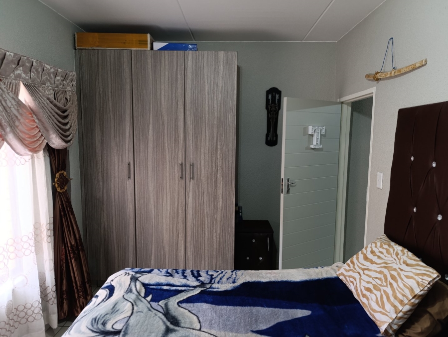 3 Bedroom Property for Sale in Klippoortjie Gauteng