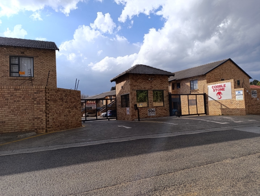 3 Bedroom Property for Sale in Klippoortjie Gauteng