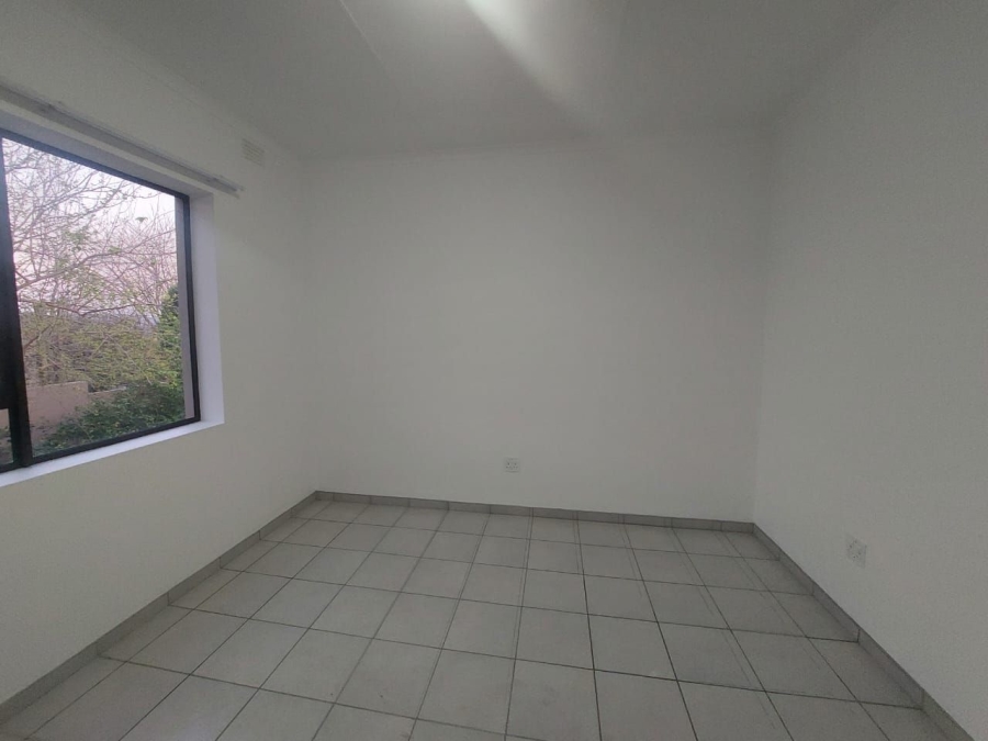 To Let 2 Bedroom Property for Rent in Victory Park Gauteng