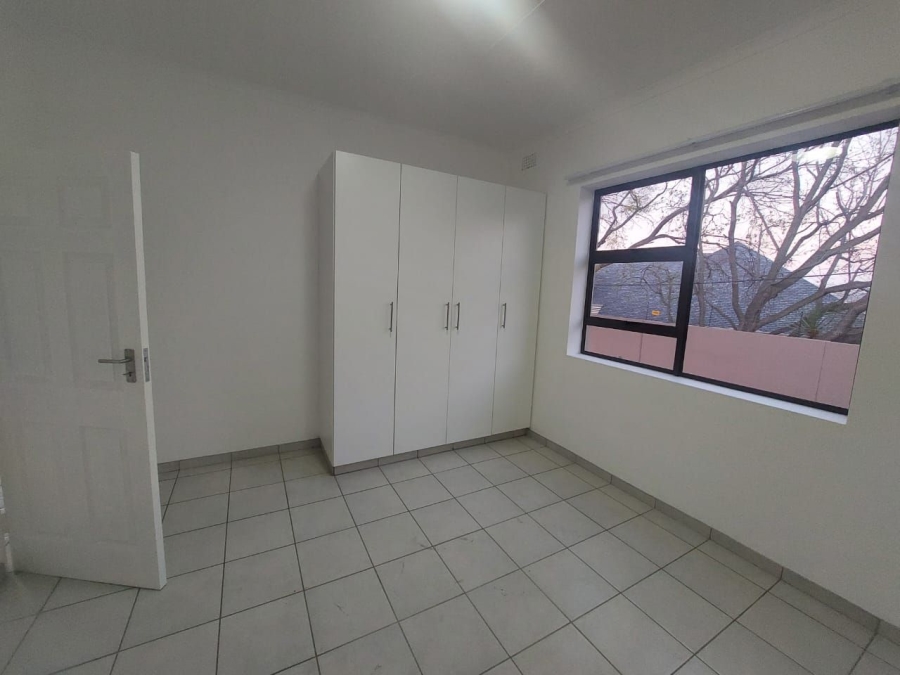 To Let 2 Bedroom Property for Rent in Victory Park Gauteng