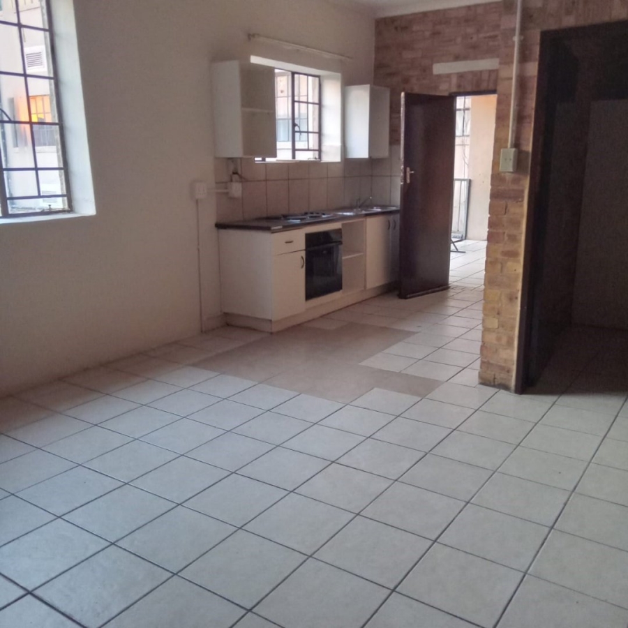 To Let 1 Bedroom Property for Rent in Troyeville Gauteng