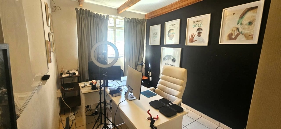 3 Bedroom Property for Sale in Val de Grace Gauteng