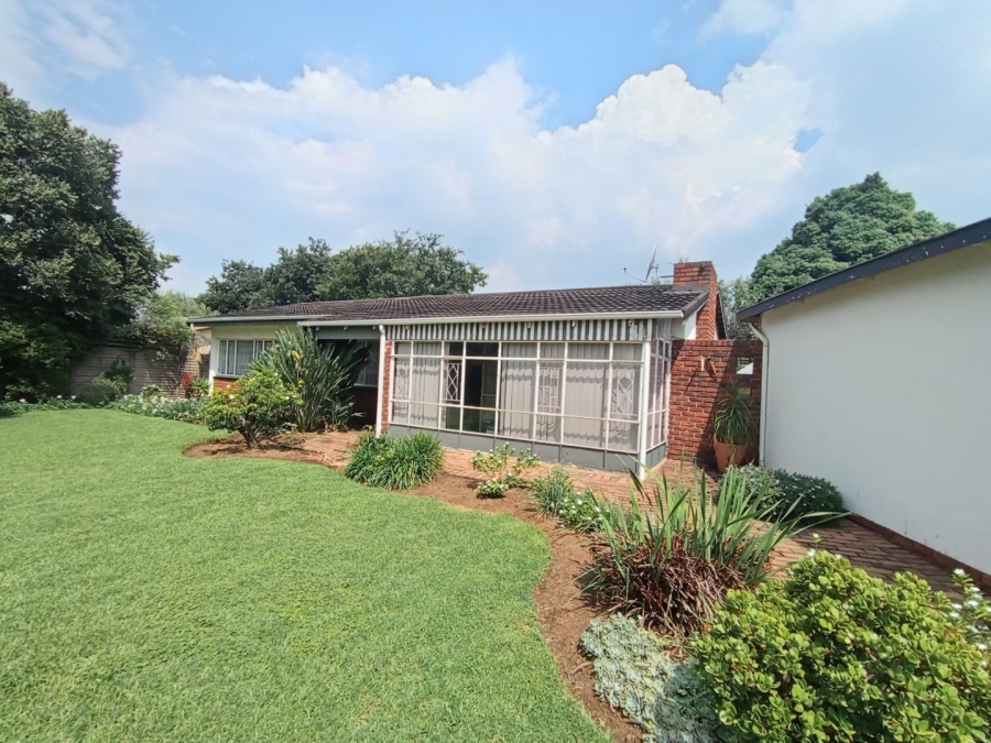 3 Bedroom Property for Sale in Bonaero Park Gauteng