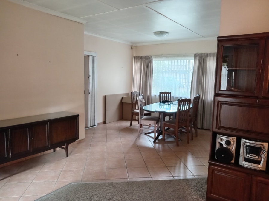 3 Bedroom Property for Sale in Bonaero Park Gauteng