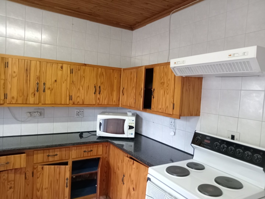 3 Bedroom Property for Sale in Bonaero Park Gauteng