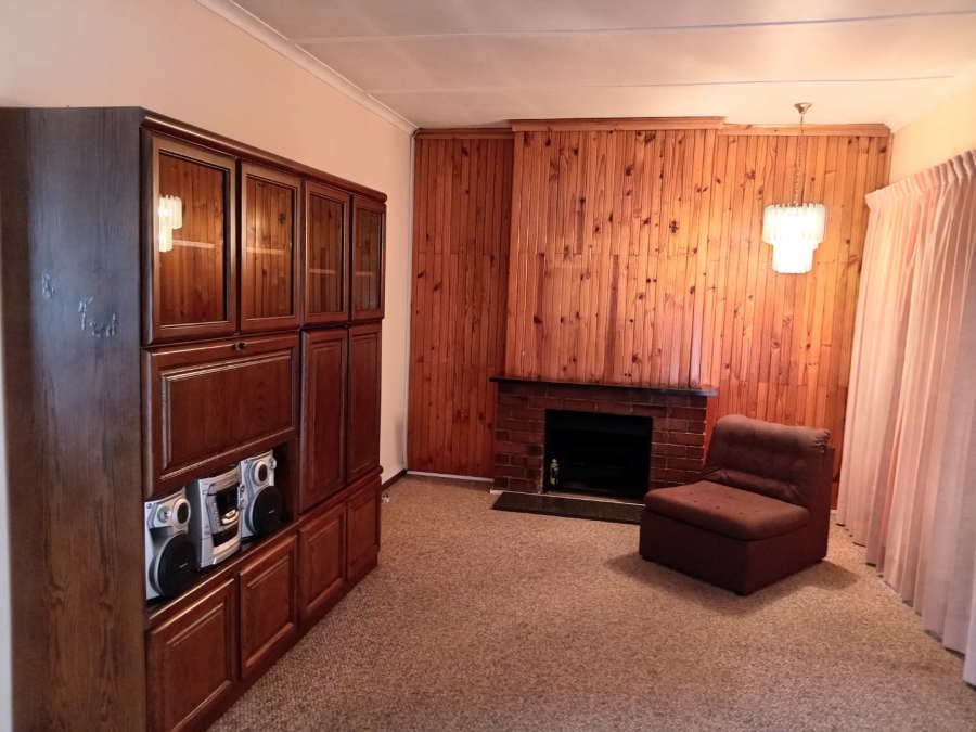 3 Bedroom Property for Sale in Bonaero Park Gauteng