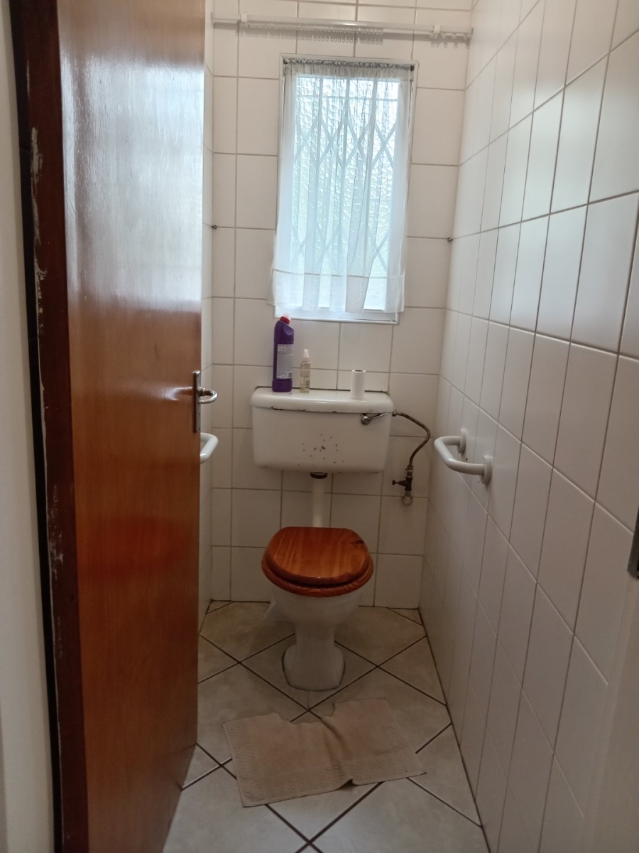 3 Bedroom Property for Sale in Bonaero Park Gauteng
